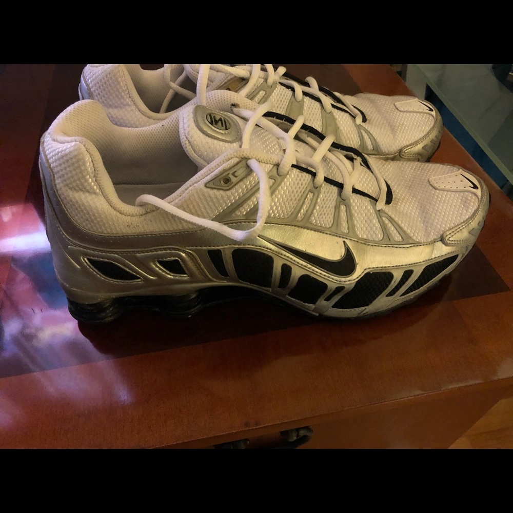 Men’s Nike Shox NZ size 13